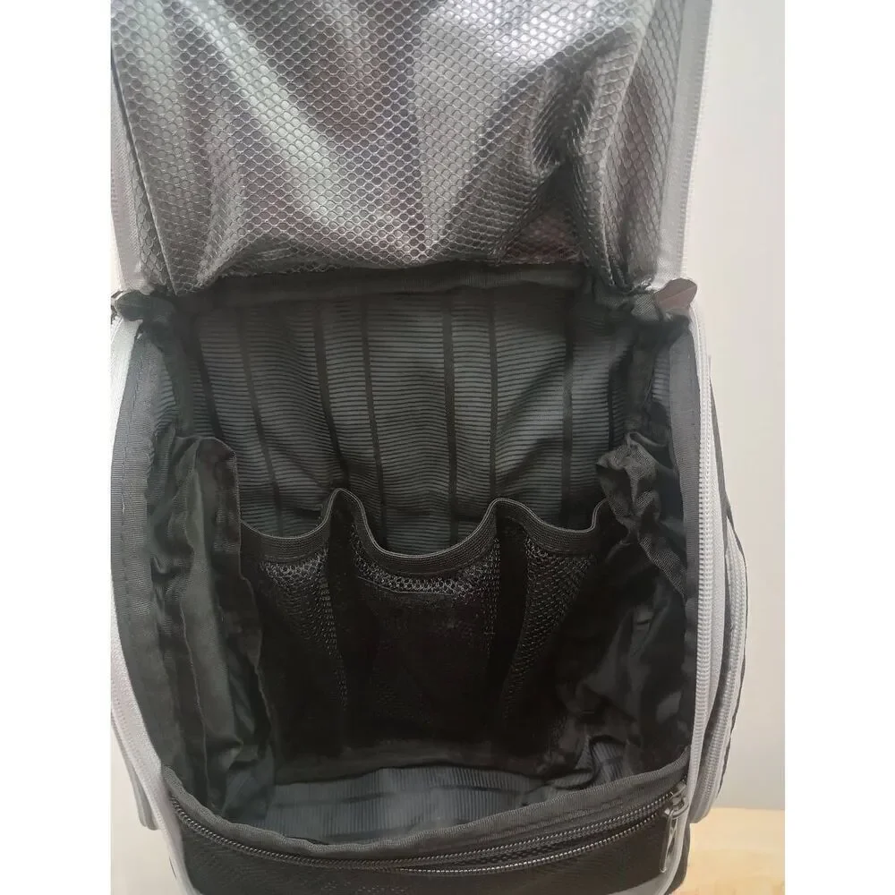 Kenneth Cole Reaction pre owned